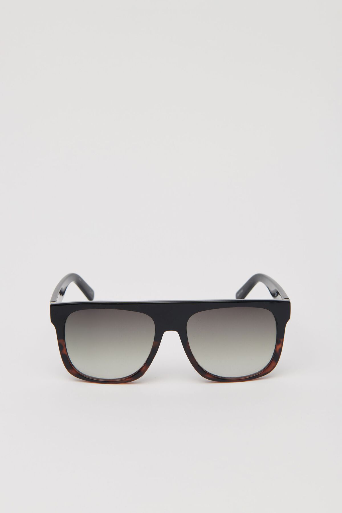 Garage LE SPECS | Covert Sunglasses. 2