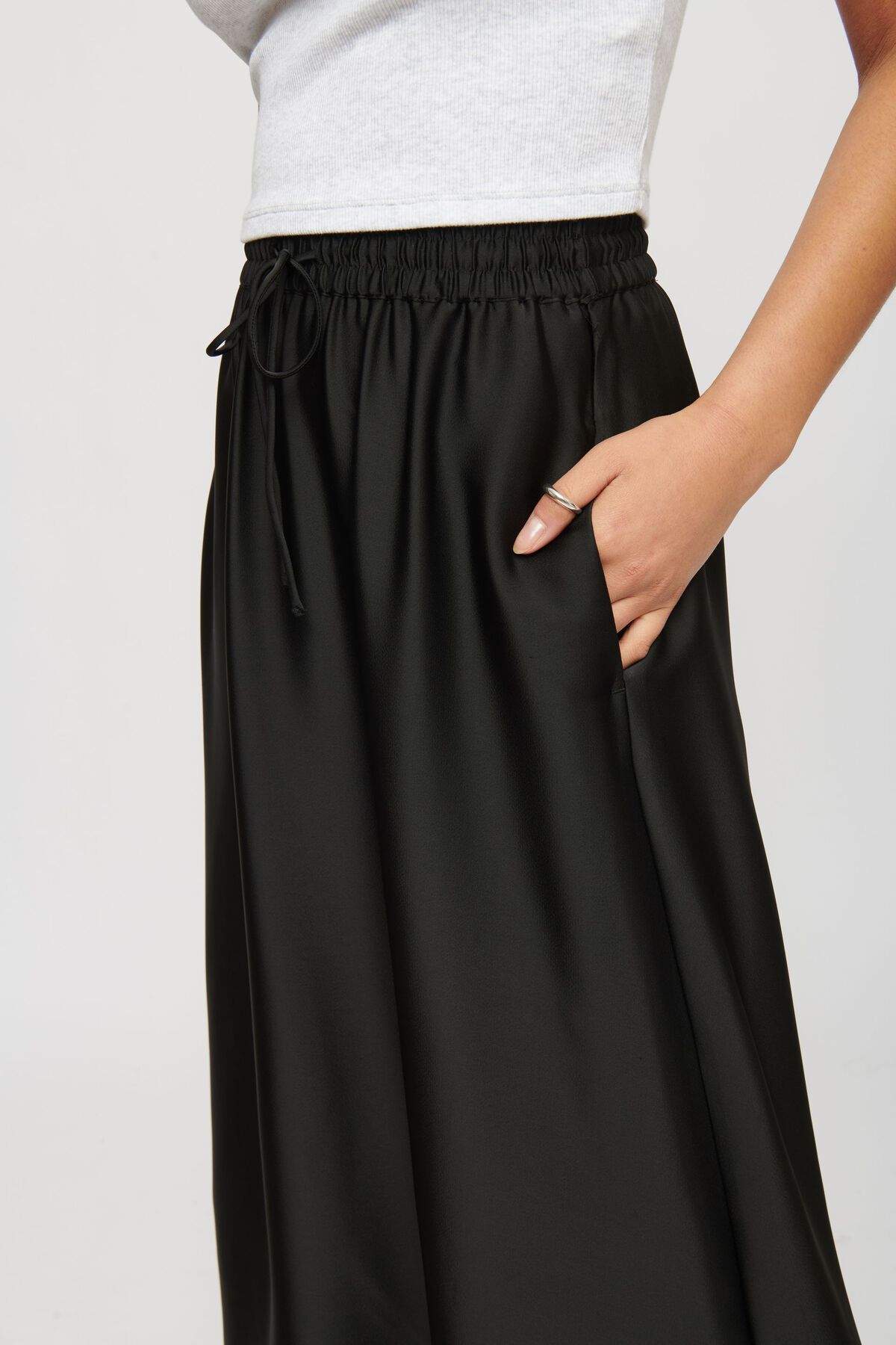 Garage PullOn Satin Midi Skirt 10006420406V