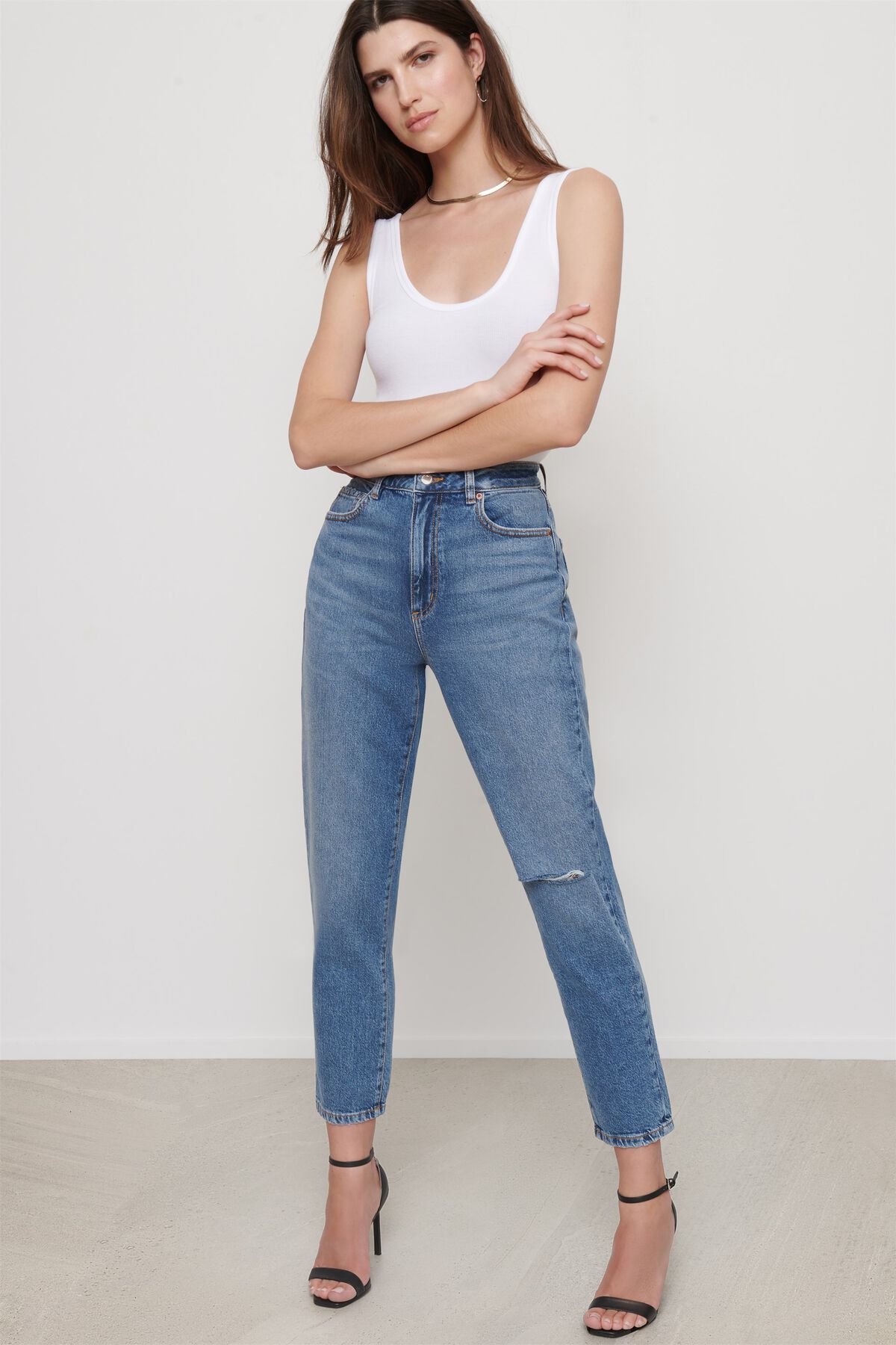 ETHOS Claudia Ultra High Waist Crop Mom Jeans Garage