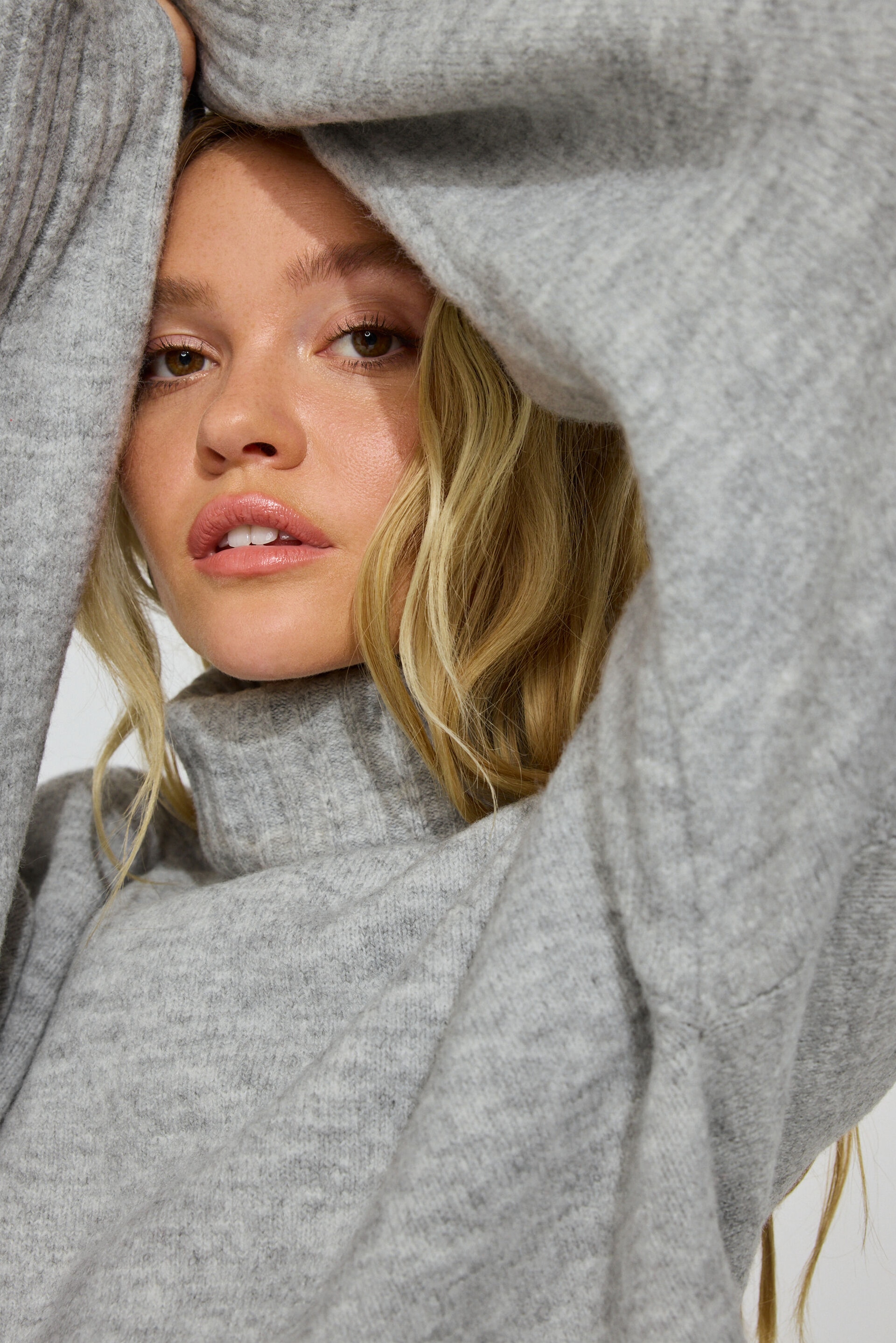 Spongy Cropped Turtleneck