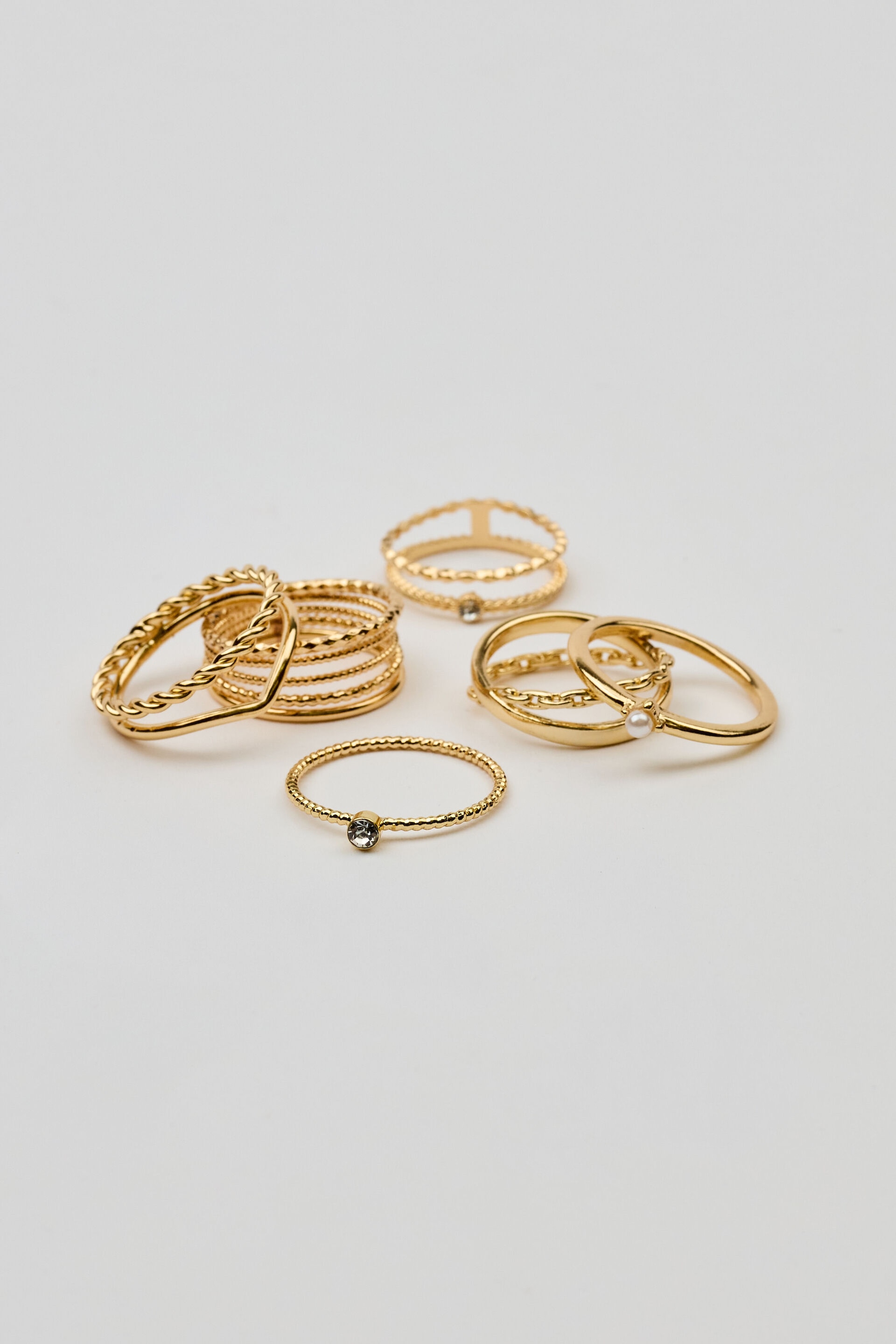 Set of 6 Super Delicate Rings