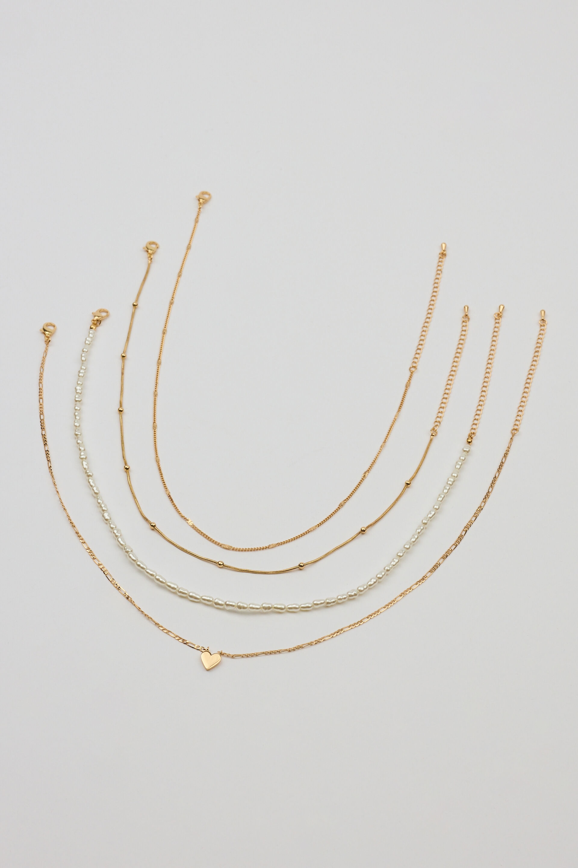 Set of 4 Heart & Pearls Necklaces