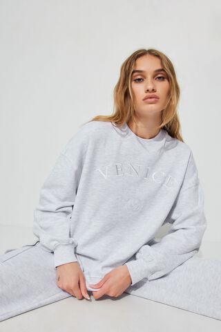 oversized crew neck sweatshirt