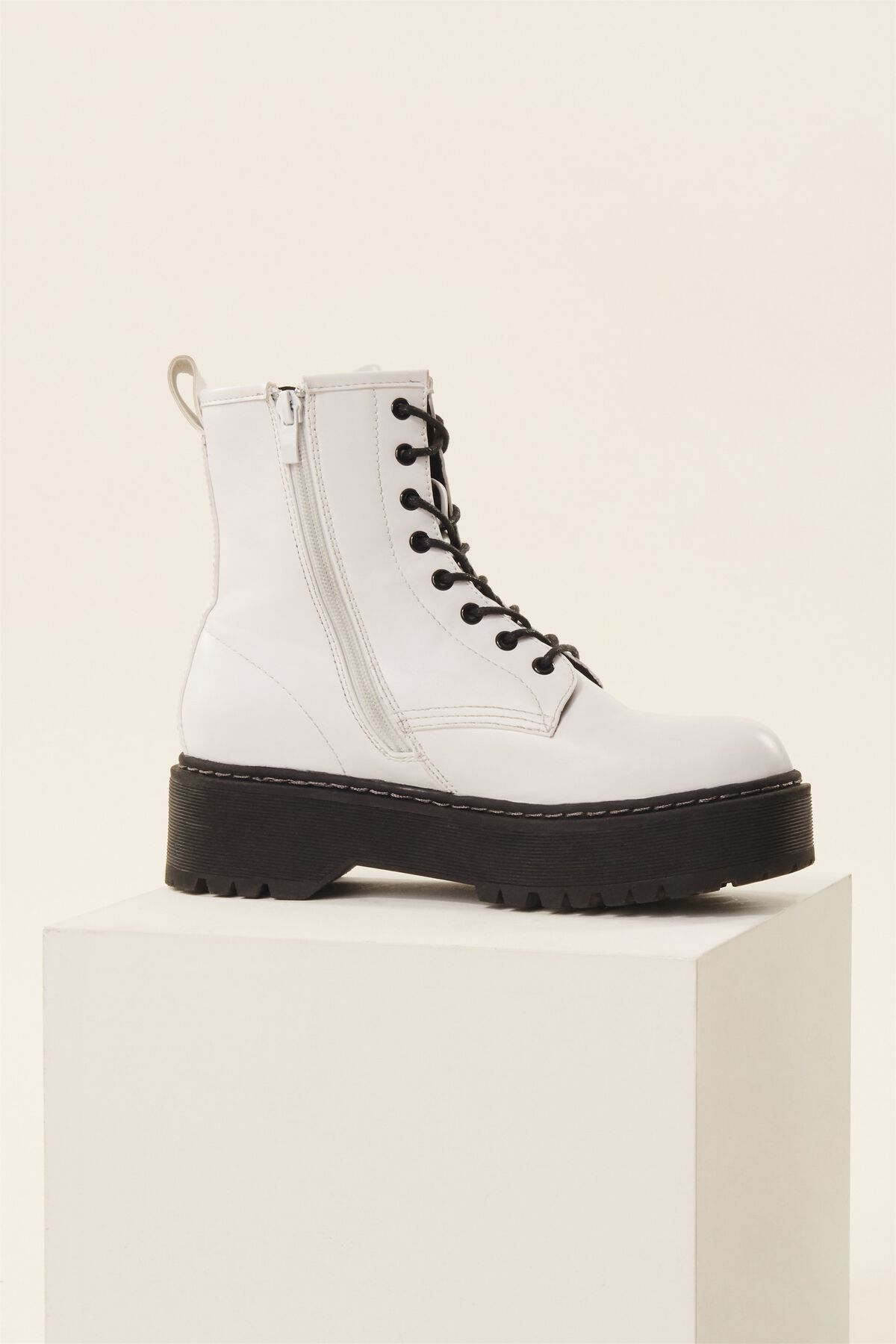 Garage STEVE MADDEN Bettyy Boots. 7