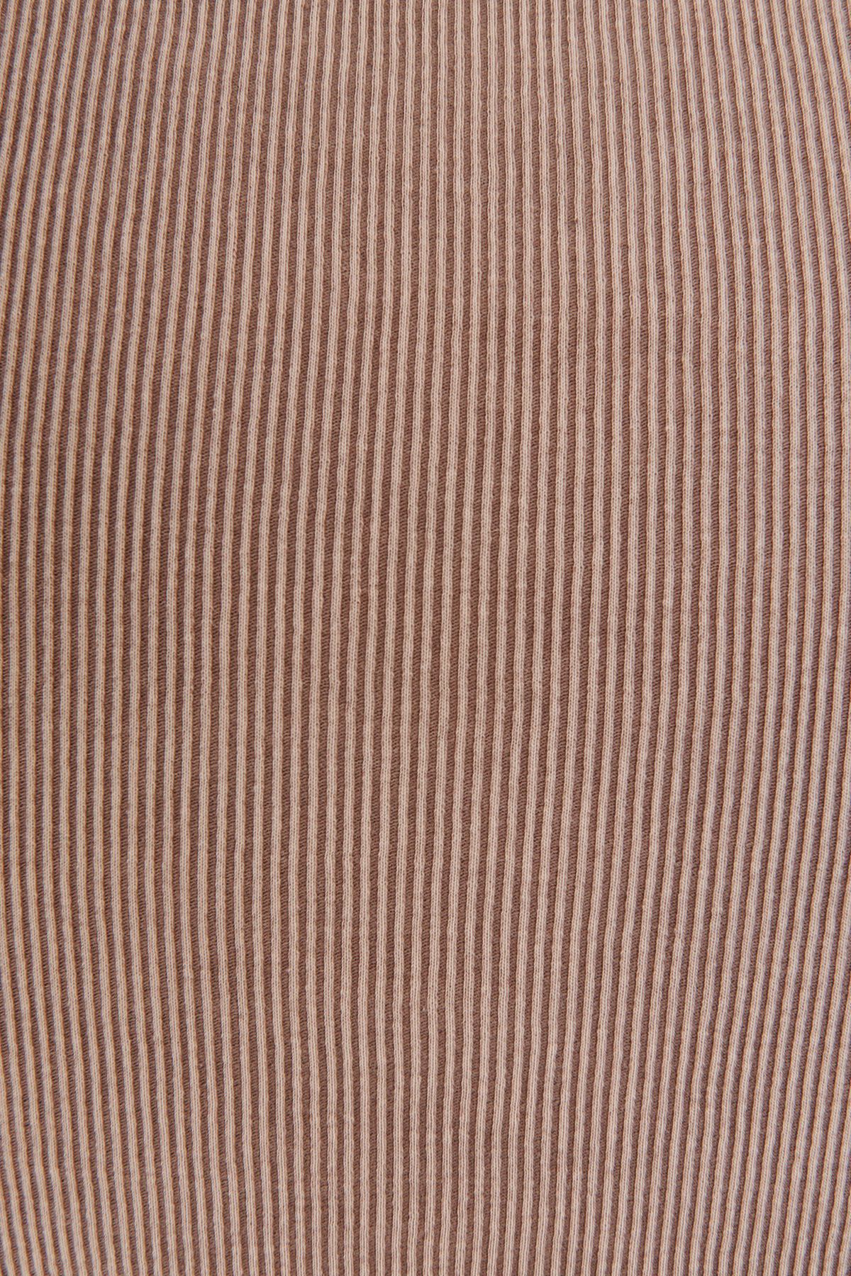 Garage Tyler Tank. 4