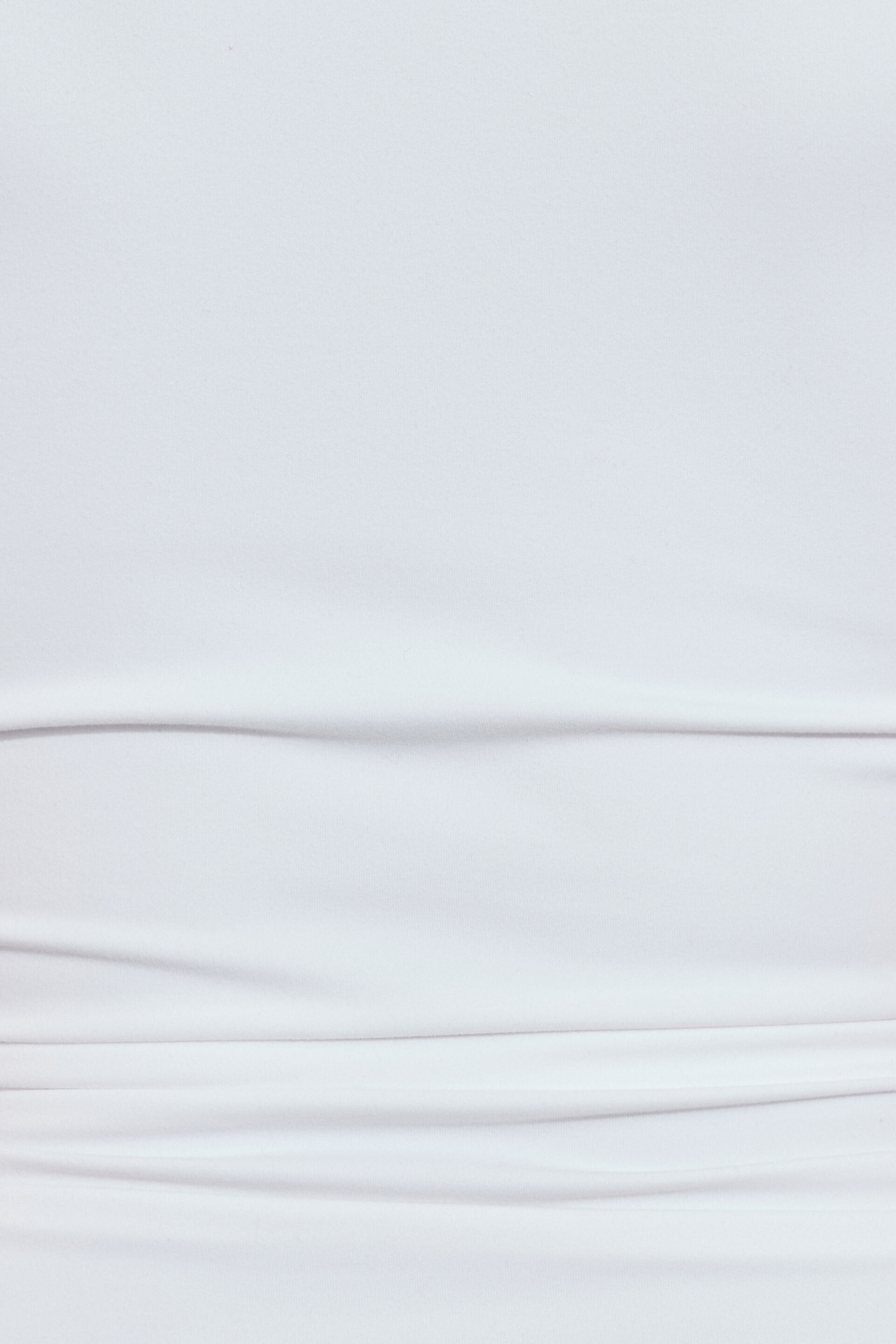 T-shirt à manches courtes et col en V Sleek