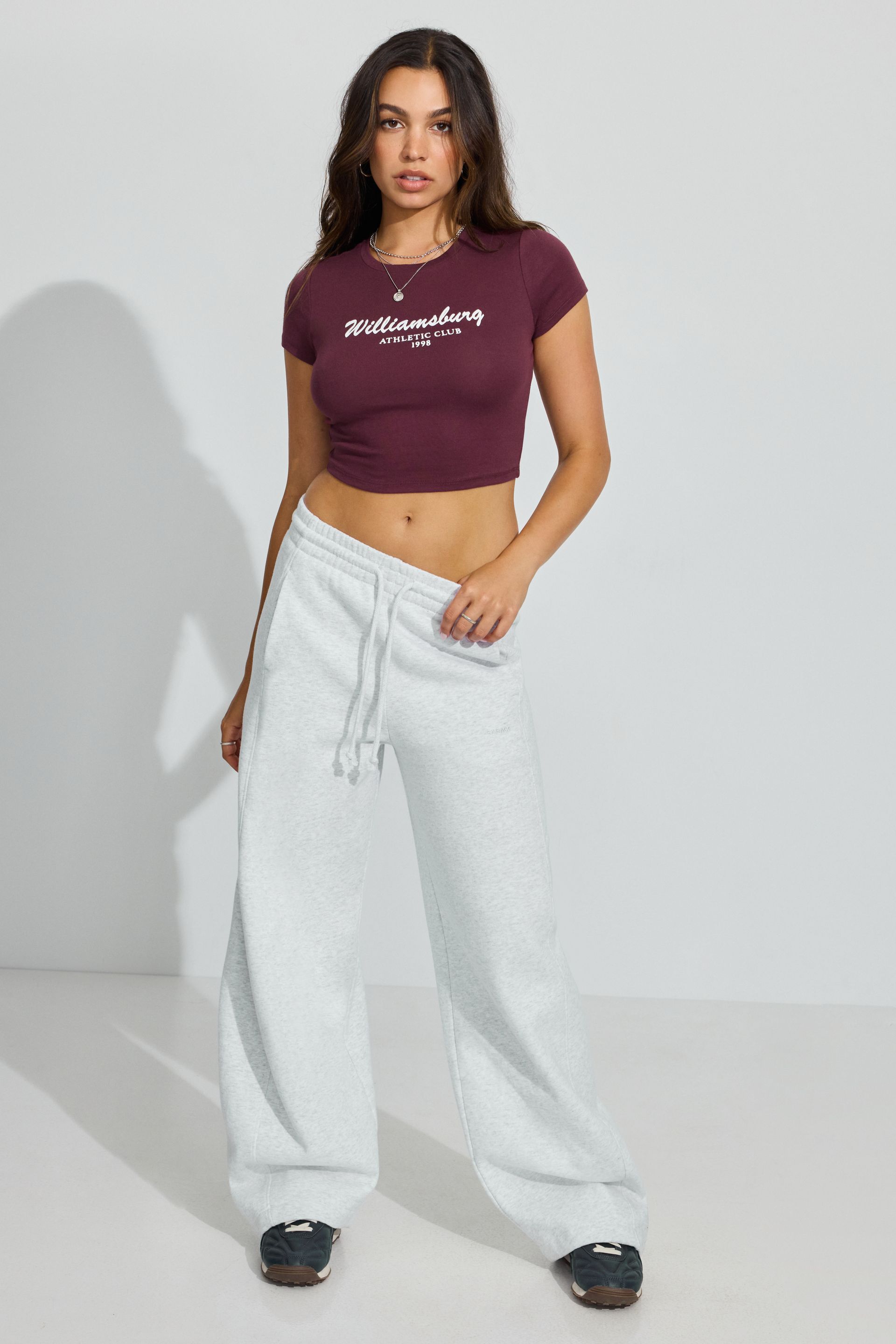 Stormi Tee Burgundy | Garage