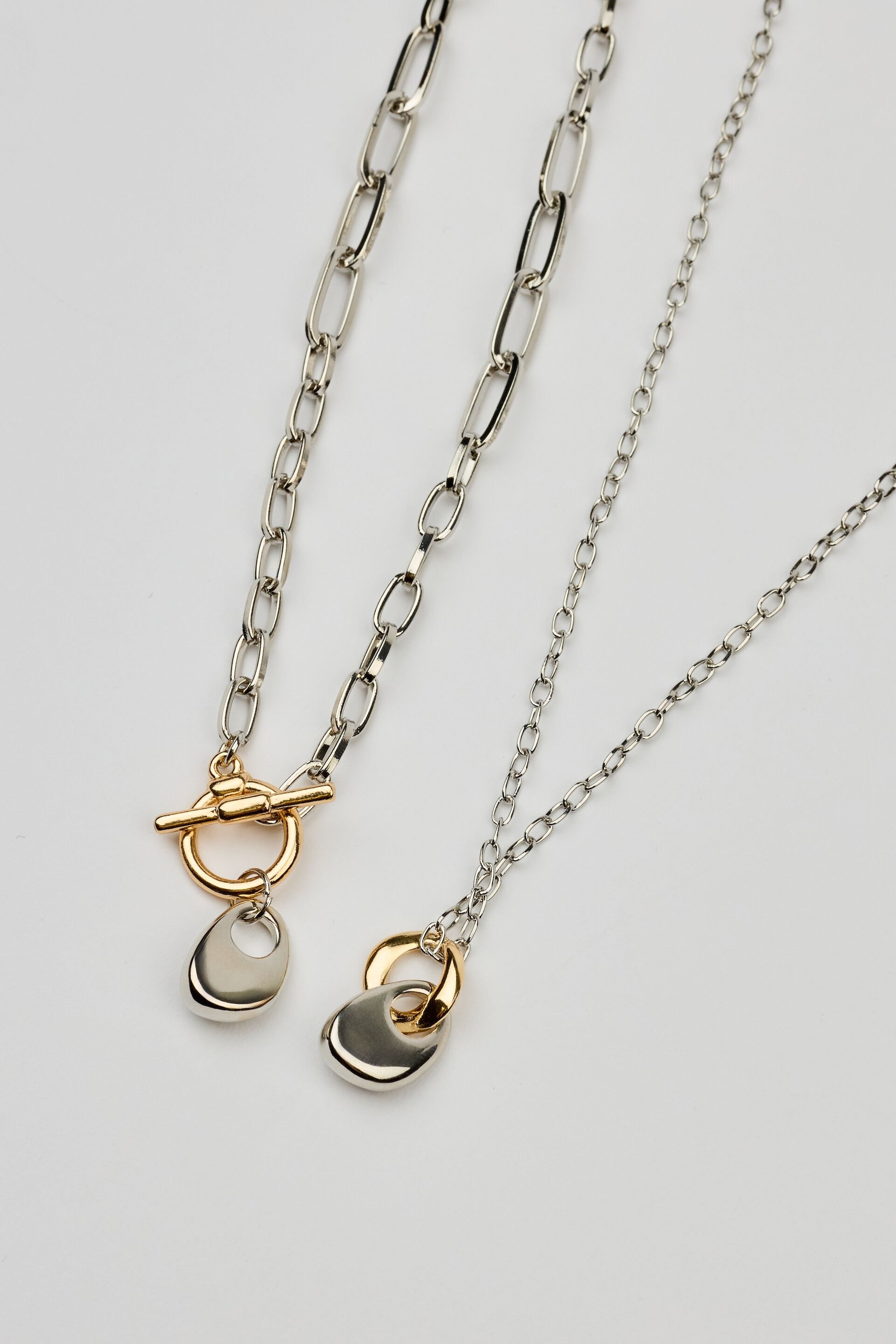 Set of 2 Mini Hammered Oval Necklaces