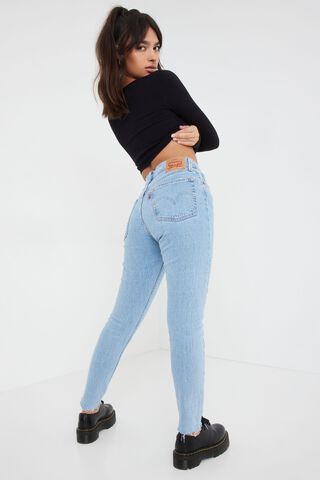 Levi's Jeans | Women's Clothing | Garage CA