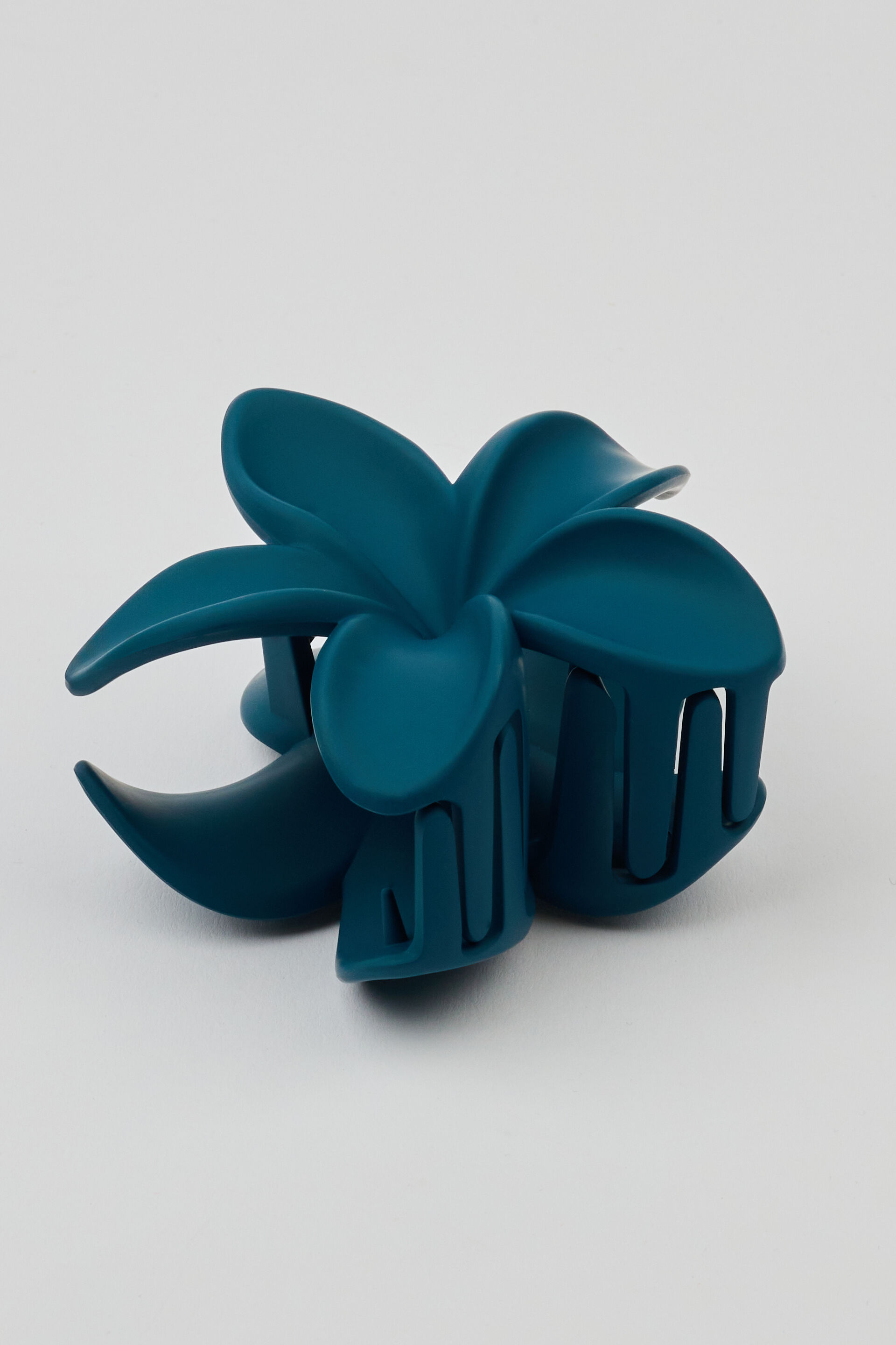 Matte Flower Hair Claw