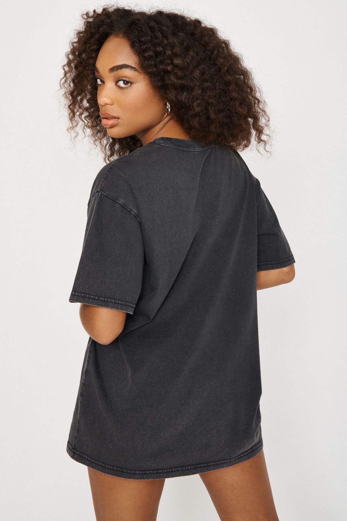 Garage Boyfriend Tee. 3