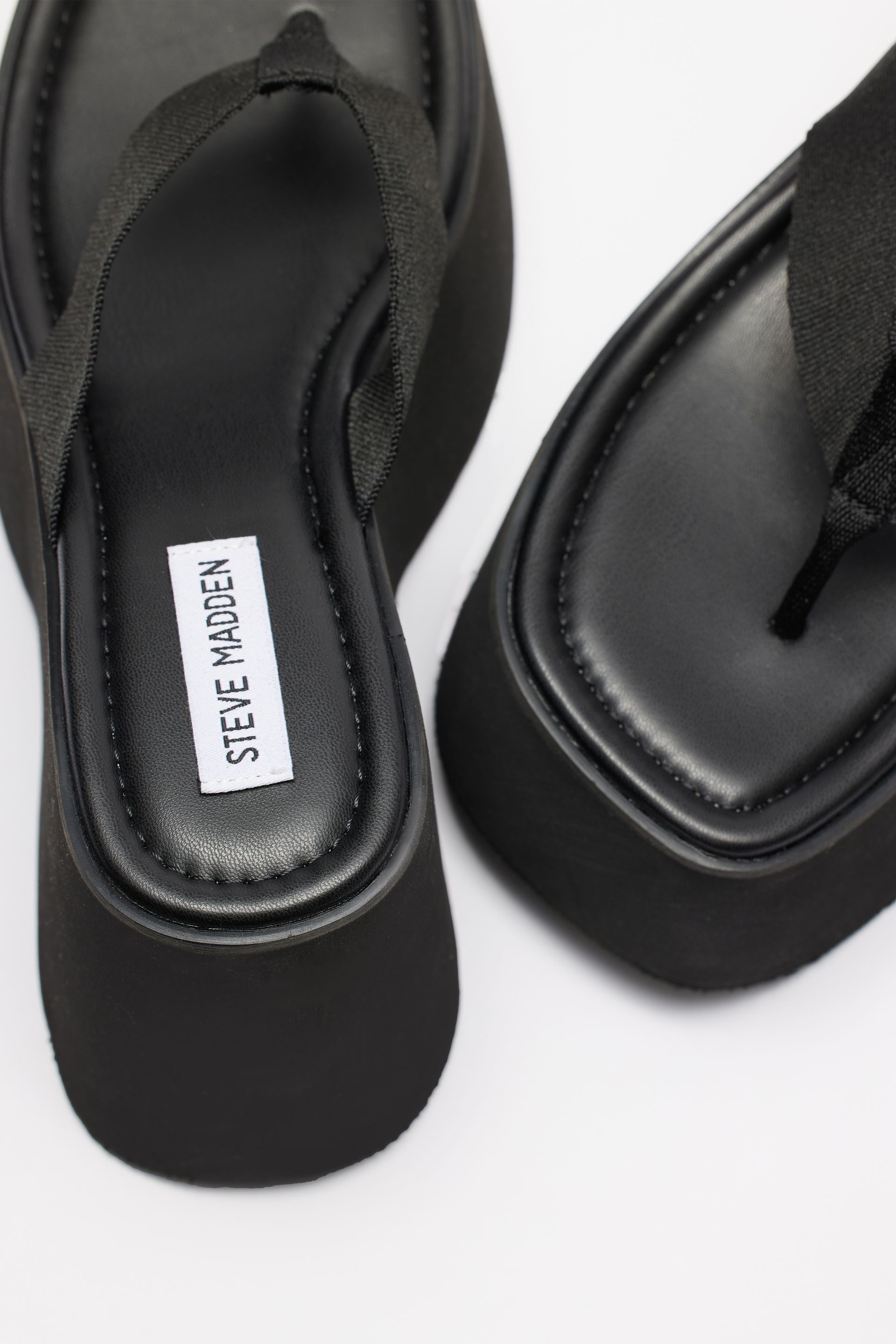 STEVE MADDEN Gwen Platform Sandal