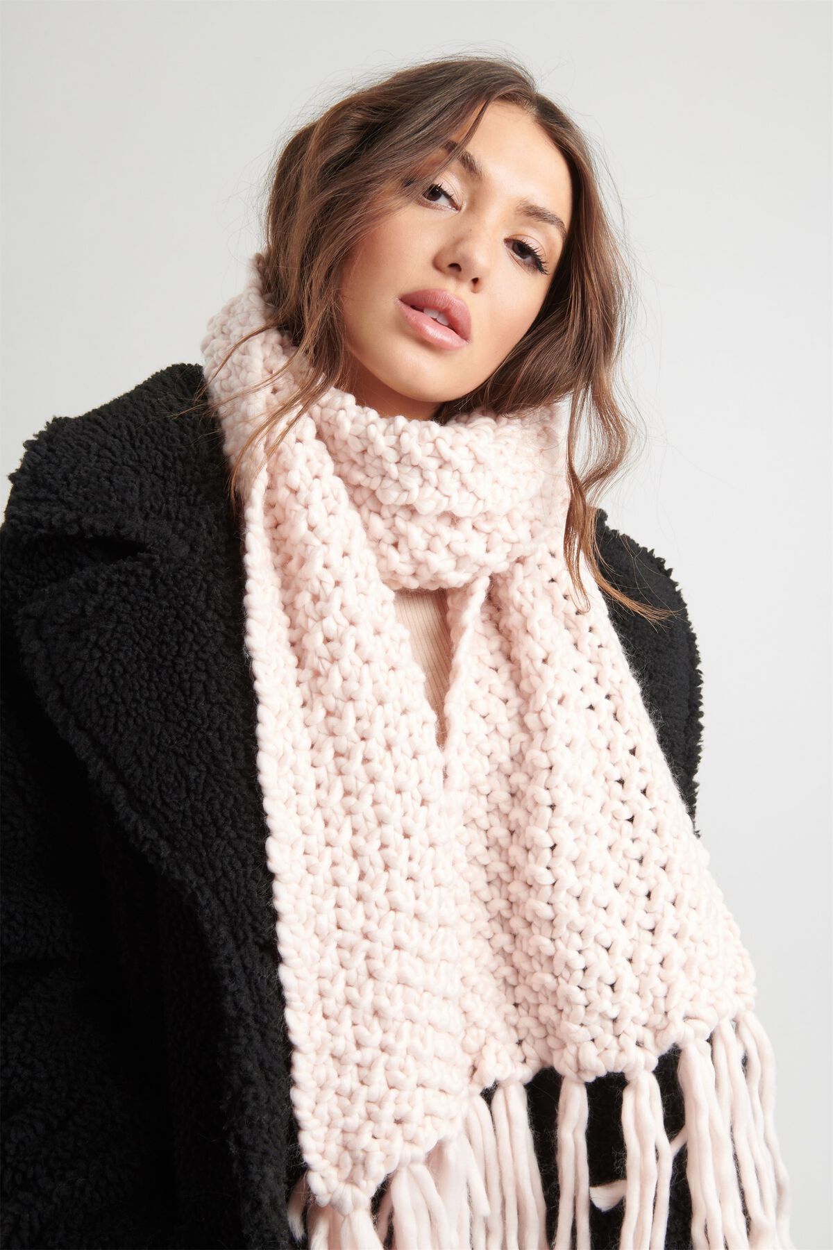 Chunky Cable Knit Scarf Garage