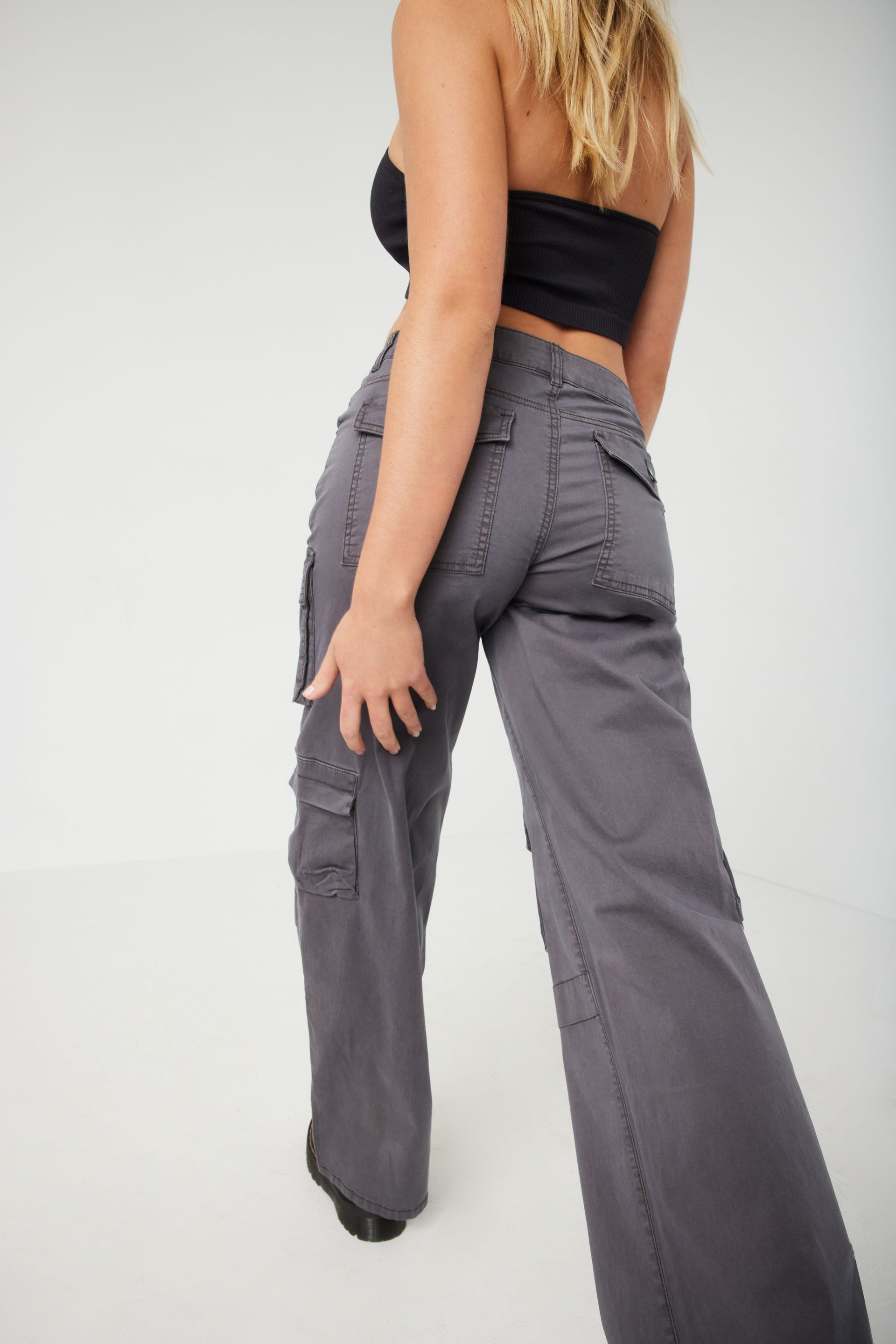 Garage Carter Low Rise Wide Cargo Pant Mall of America®