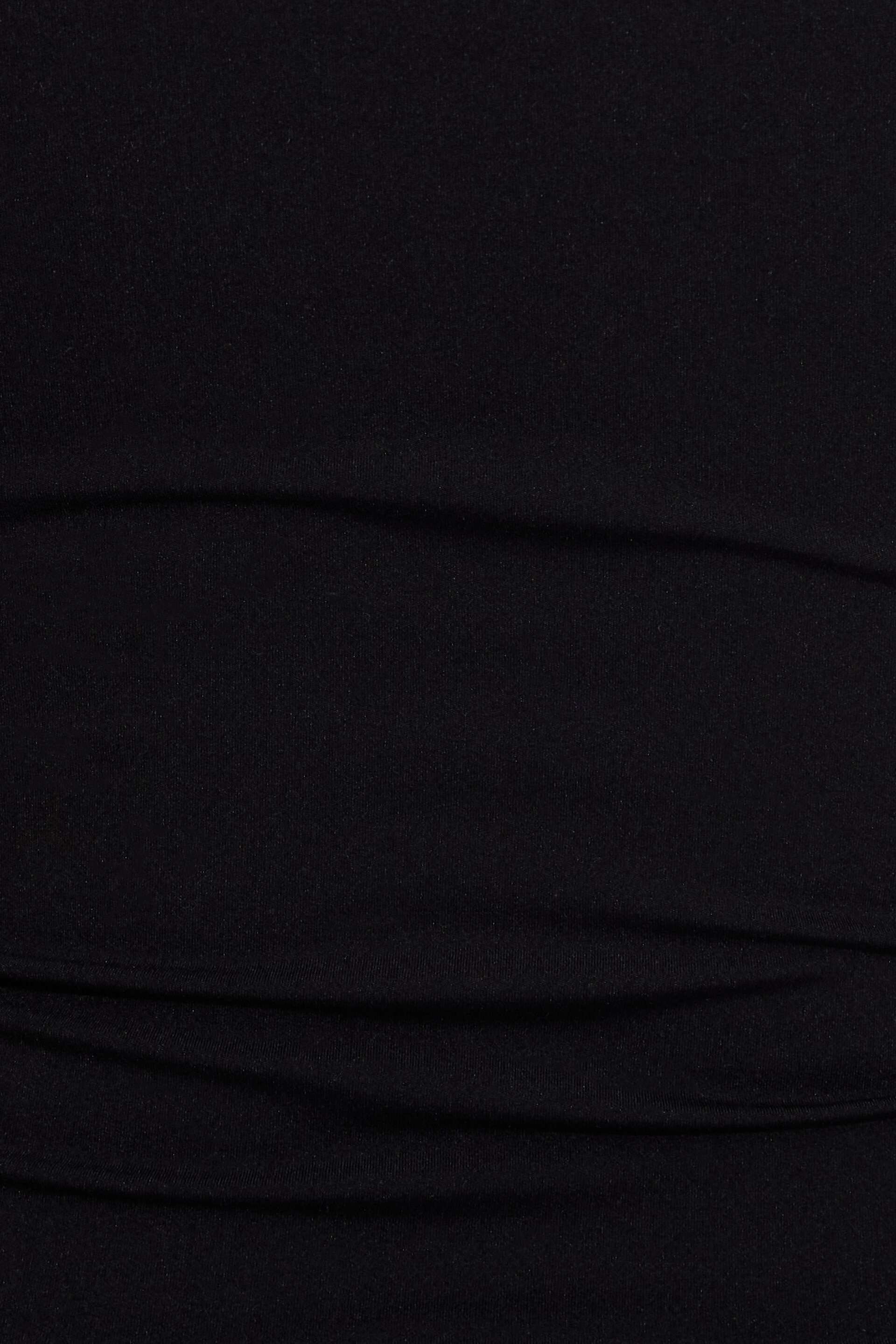 Haut à col plongeant et manches longues Sleek