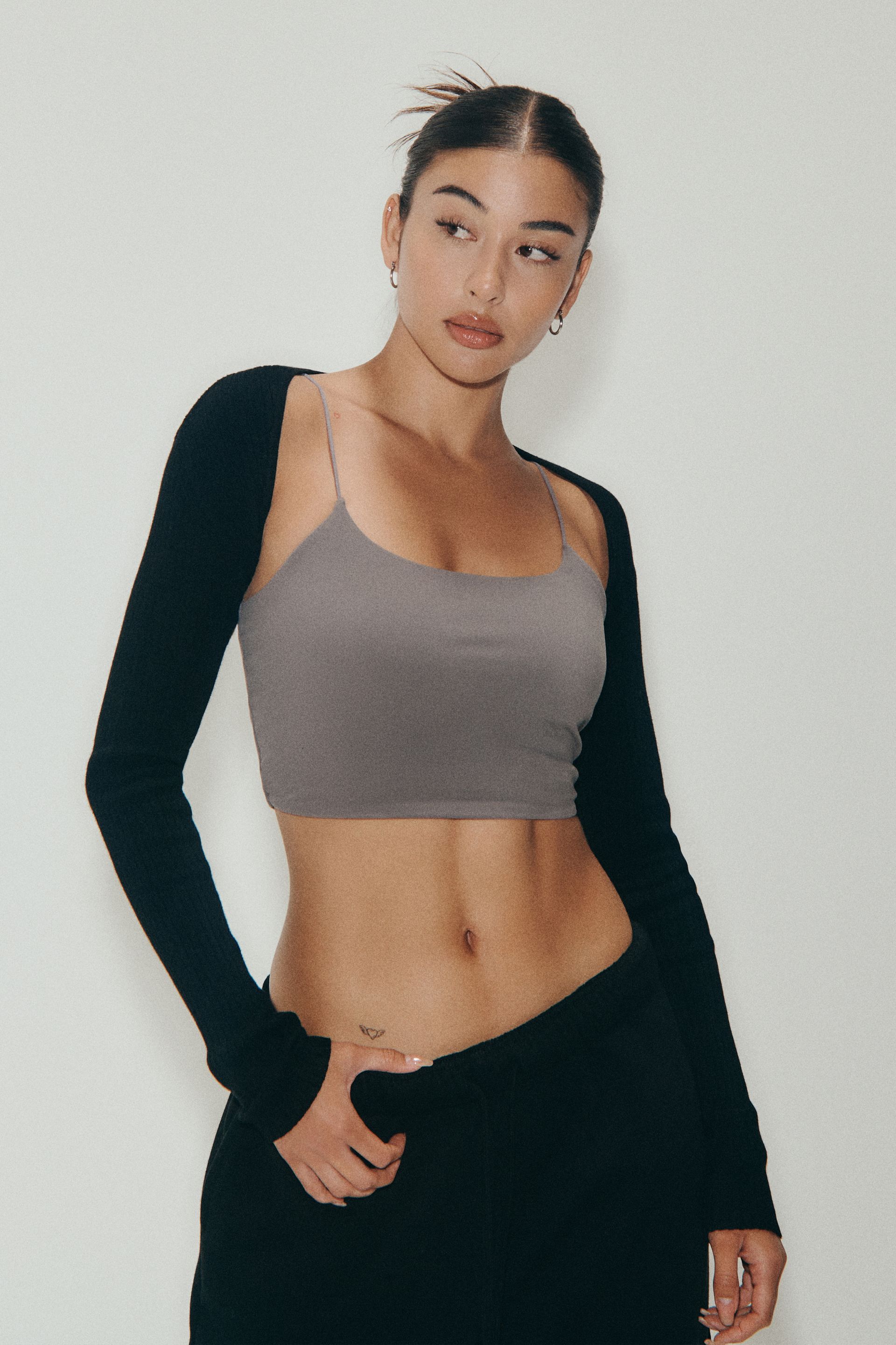 トップス HYKE RIBBED KNIT SHRUG Black size 1 RIBBED KNIT WOOL